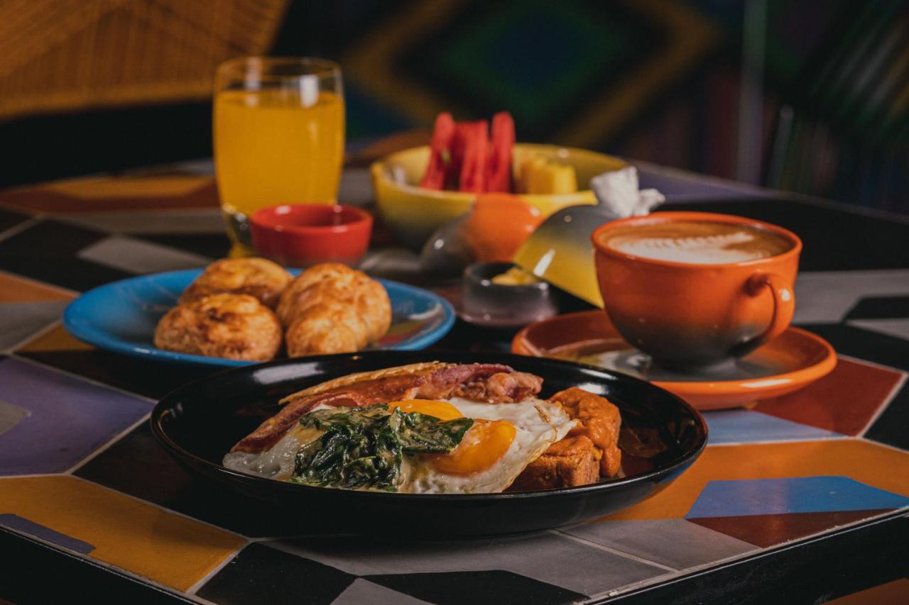 Hotel V1501 Pasto Exterior foto A typical breakfast in Brazil