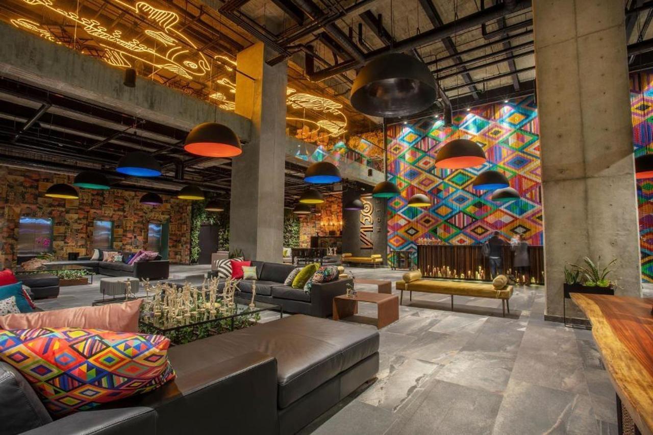 Hotel V1501 Pasto Exterior foto Interior of the Starbucks Reserve Roastery in Milan, Italy